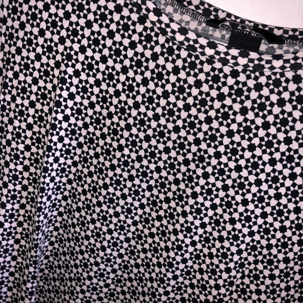blouse - Picture 2 of 3